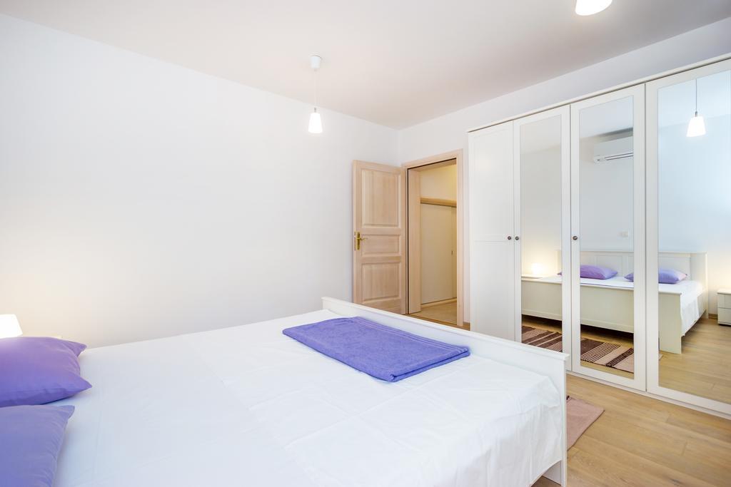 Apartment Barbina Kastelina Sveti Juraj Camera foto