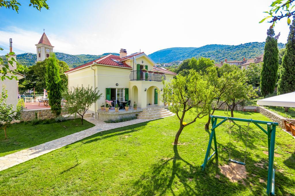 Apartment Barbina Kastelina Sveti Juraj Esterno foto