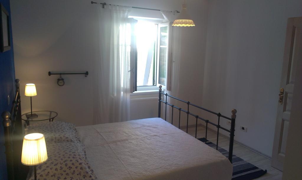 Apartment Barbina Kastelina Sveti Juraj Camera foto